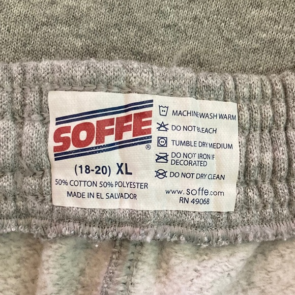 Boy’s size 18-20 Soffe University of Tennessee gray sweatpants with UT emblem - Picture 7 of 8